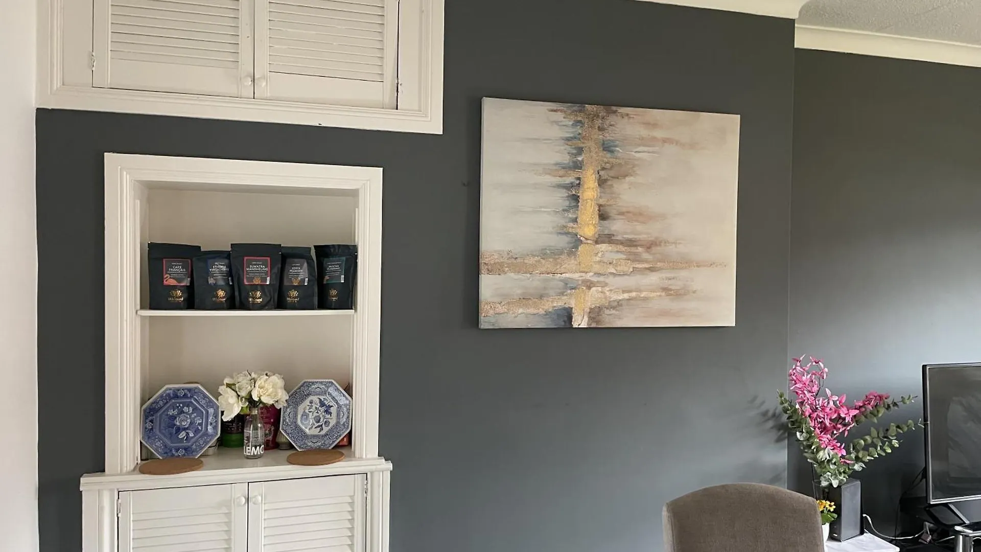 Bright & Cozy Home In Edinburgh,Murrayfield Stadium,Airport And Near To City Center With Free On Street Parking 0*, Edinburgh Velká Británie