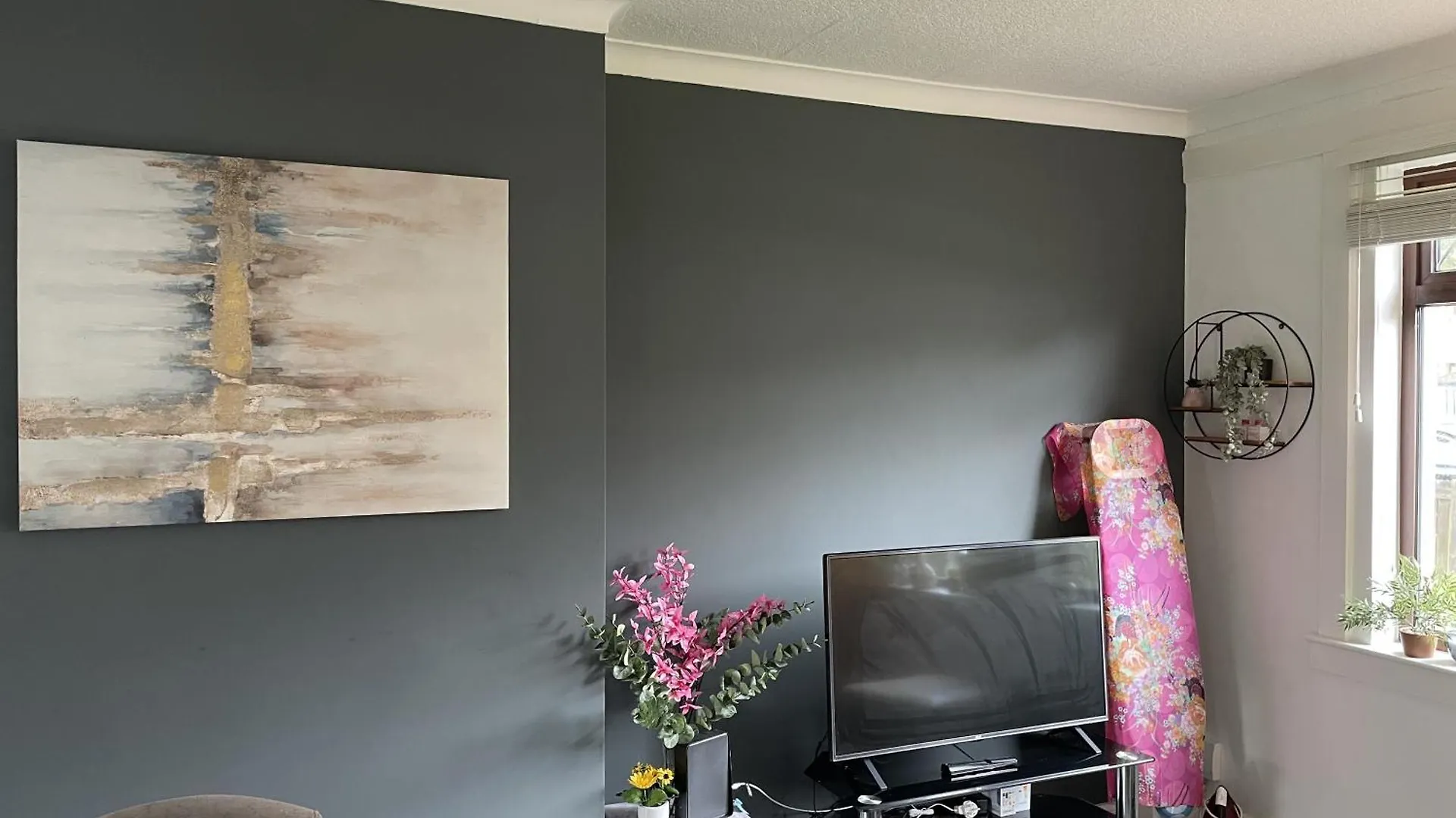 Bright & Cozy Home In Edinburgh,Murrayfield Stadium,Airport And Near To City Center With Free On Street Parking 영국
