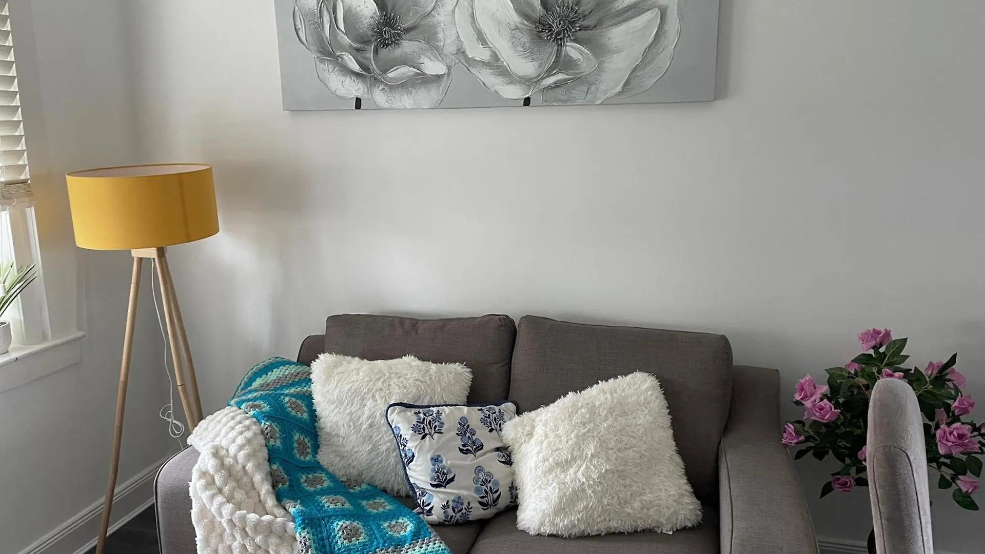 Bright & Cozy Home In Edinburgh,Murrayfield Stadium,Airport And Near To City Center With Free On Street Parking 0*, 에든버러 영국